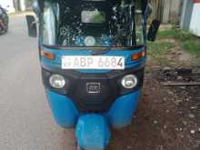 Bajaj RE 2017 Three Wheel