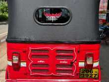 https://riyasewana.com/uploads/bajaj-three-wheeler-251154114503.jpg