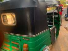 https://riyasewana.com/uploads/bajaj-three-wheeler-281415084932.jpg