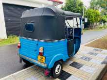 https://riyasewana.com/uploads/bajaj-three-wheeler-71013194441.jpg
