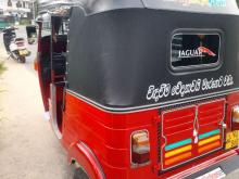 https://riyasewana.com/uploads/bajaj-three-wheeler-81904026916.jpg