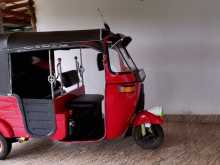 https://riyasewana.com/uploads/bajaj-three-wheels-13224542212.jpg