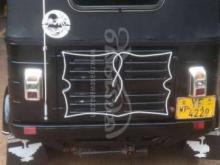 https://riyasewana.com/uploads/bajaj-three-whelar-28160604484375.jpg