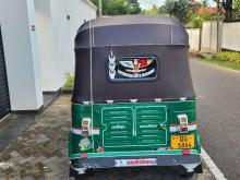 https://riyasewana.com/uploads/bajaj-three-whree-191028266026.jpg