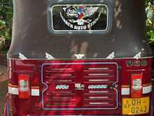 https://riyasewana.com/uploads/bajaj-threeweel-2007-311060212072.jpg