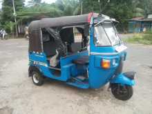 https://riyasewana.com/uploads/bajaj-threewheel-1317114113323.jpg