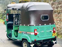 https://riyasewana.com/uploads/bajaj-threewheel-1915254424111.jpg