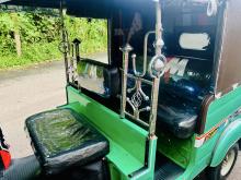 https://riyasewana.com/uploads/bajaj-threewheel-1915254424672.jpg