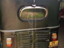 https://riyasewana.com/uploads/bajaj-threewheel-1994-71405191279458.jpg