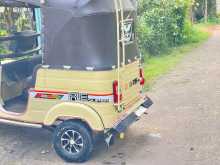 https://riyasewana.com/uploads/bajaj-threewheel-1998-317113312564.jpg