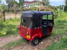 https://riyasewana.com/uploads/bajaj-threewheel-2015-2922043912692.jpg