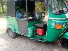 https://riyasewana.com/uploads/bajaj-tree-weel-11655234092.jpg