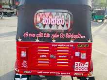 https://riyasewana.com/uploads/bajaj-tree-weel-121350434082.jpg
