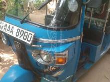 Bajaj 4 Stroke 2012 Three Wheel