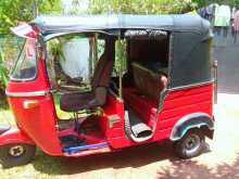 https://riyasewana.com/uploads/bajaj-tree-wheel-1903284672.jpg