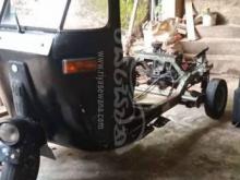 https://riyasewana.com/uploads/bajaj-tryvan-22121800647577.jpg