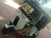 Bajaj RE 2000 Three Wheel