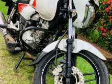https://riyasewana.com/uploads/bajaj-v-15-161832431185.jpg