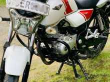 https://riyasewana.com/uploads/bajaj-v-15-1906391634.jpg