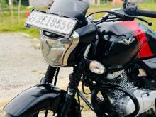 Bajaj V15 2016 Motorbike