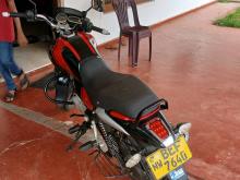 Bajaj V15 2016 Motorbike