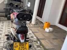 Bajaj V12 2017 Motorbike