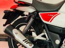 https://riyasewana.com/uploads/bajaj-v15-1212280813243.jpg