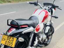 https://riyasewana.com/uploads/bajaj-v15-1319365622303.jpg