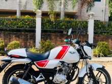 Bajaj V15 2017 Motorbike