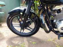 https://riyasewana.com/uploads/bajaj-v15-1621164022.jpg