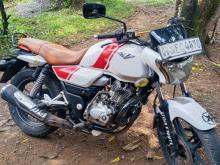 Bajaj V15 2016 Motorbike