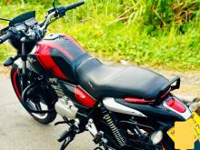 https://riyasewana.com/uploads/bajaj-v15-1818574119795.jpg