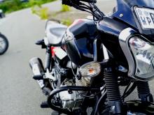 https://riyasewana.com/uploads/bajaj-v15-200095319406.jpg