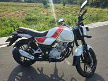 Bajaj V15 2016 Motorbike