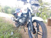 Bajaj V15 2016 Motorbike