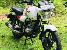 Bajaj V15 2016 Motorbike