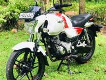 https://riyasewana.com/uploads/bajaj-v15-2116072713932.jpg