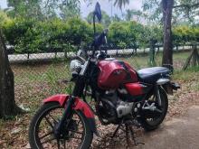 Bajaj V15 2016 Motorbike