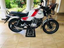 Bajaj V15 2016 Motorbike