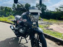 Bajaj V15 2016 Motorbike