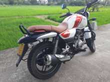 Bajaj V15 2016 Motorbike