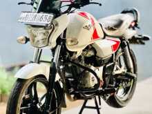Bajaj V15 2016 Motorbike