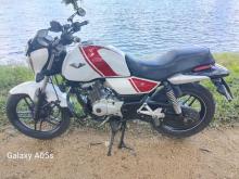 Bajaj V15 2016 Motorbike