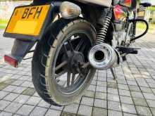 https://riyasewana.com/uploads/bajaj-v15-61453531585.jpg