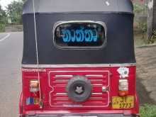 https://riyasewana.com/uploads/bajaj-veel-231921304692.jpg