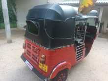 https://riyasewana.com/uploads/bajaj-weel-2013-118203612824.jpg