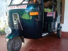 https://riyasewana.com/uploads/bajaj-weel-31534364963.jpg