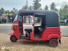 https://riyasewana.com/uploads/bajaj-wheel-151829254482.jpg