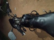 https://riyasewana.com/uploads/bajaj-xcd-125-171048086396.jpg