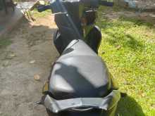 https://riyasewana.com/uploads/bajaj-yamaha-ray-1221333213184.jpg